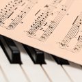 Penser à prendre des cours de musique lorsque l'on se lance dans la musique.